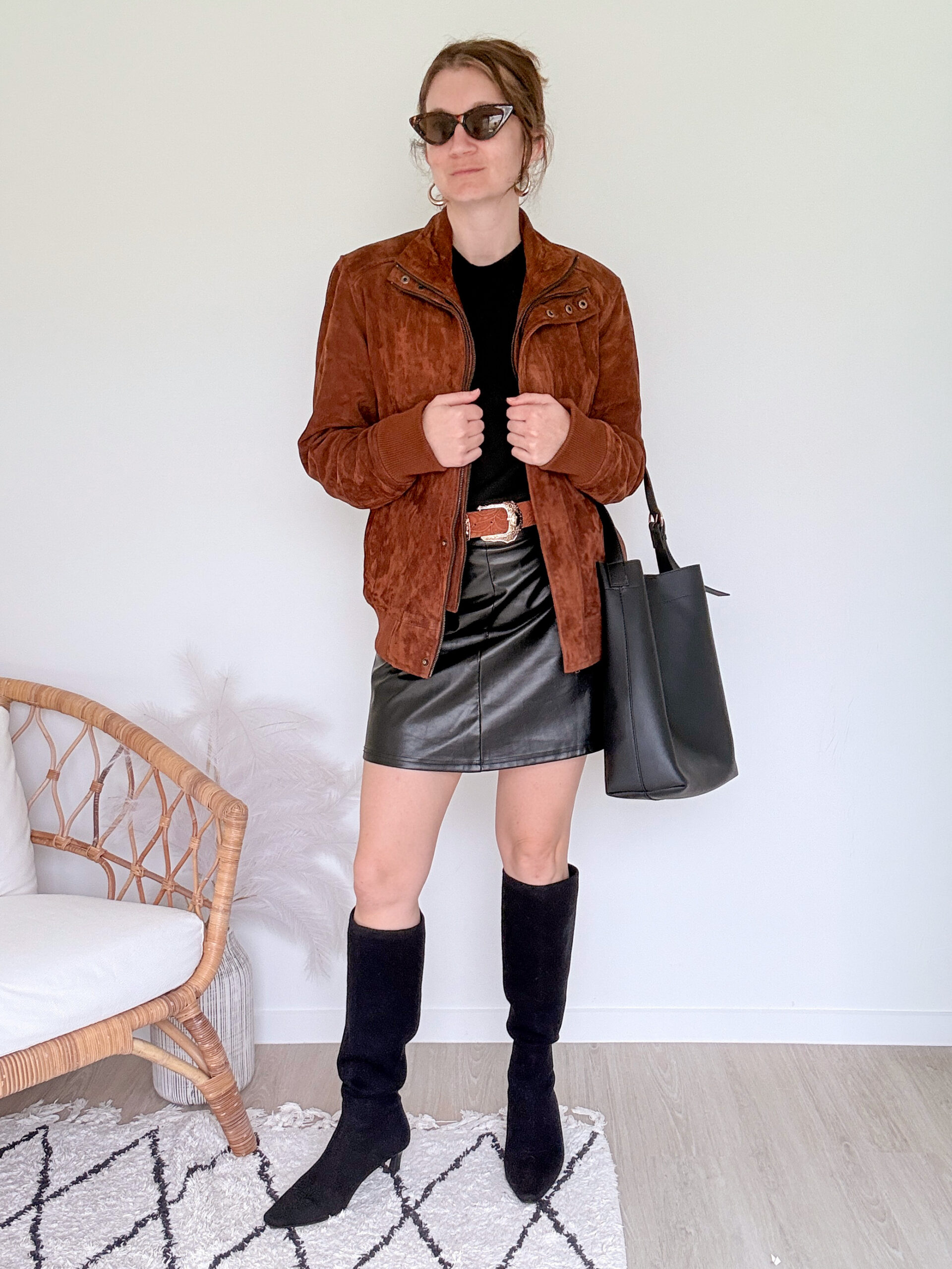 Lester Suede Bomber Jacket Full Outfit 03-4
