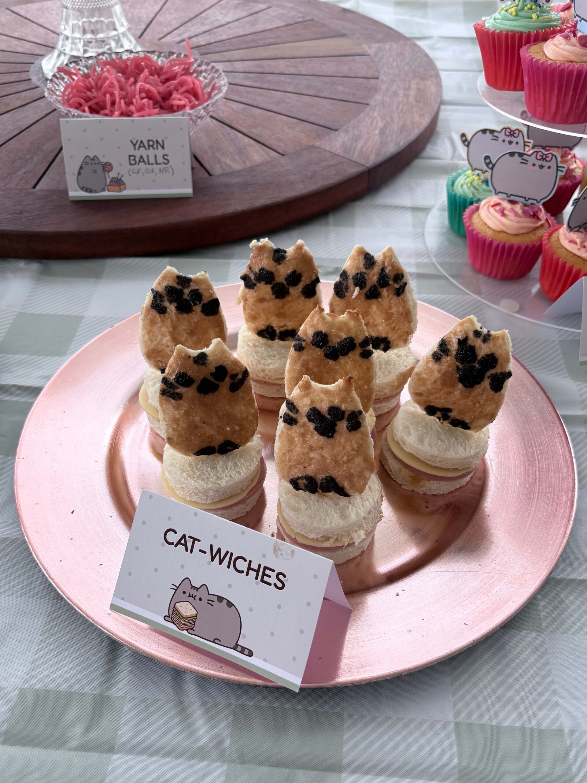 Cat-wiches