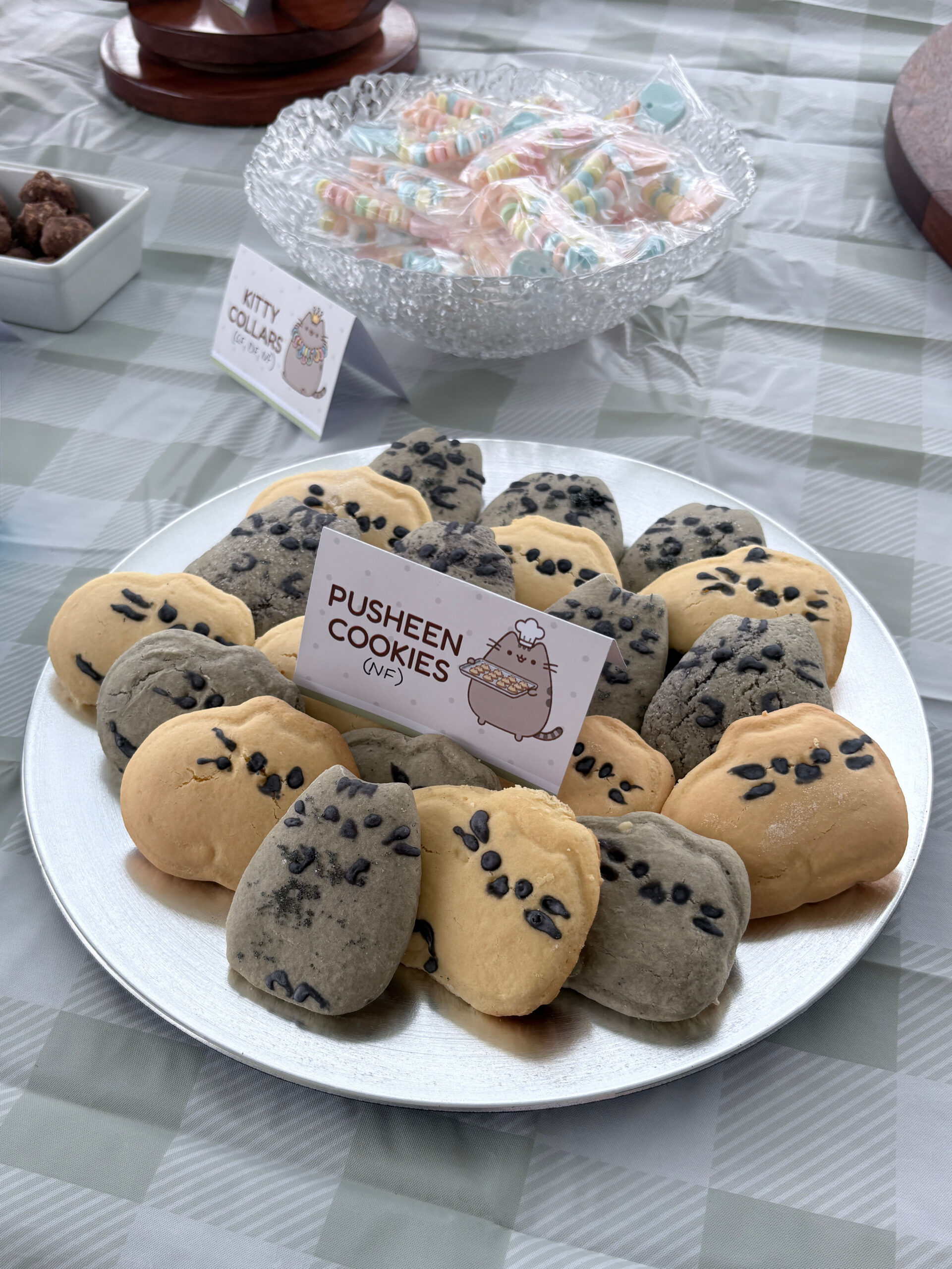 Pusheen Cookies