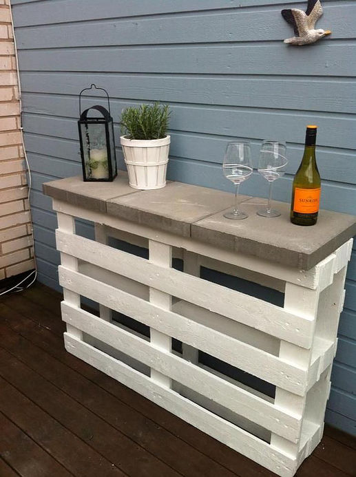 Pallet Bar Upcycle DIY Inspiration