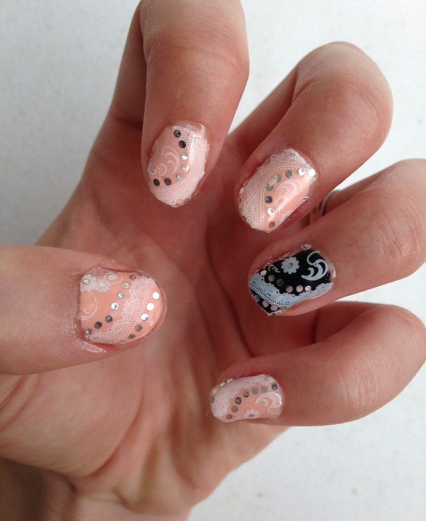 Classy Rose and Black Wedding Nails 1