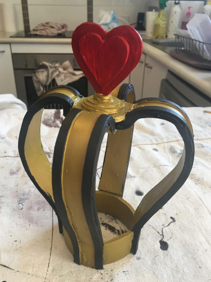 Queen of Hearts Crown DIY Step 10-1