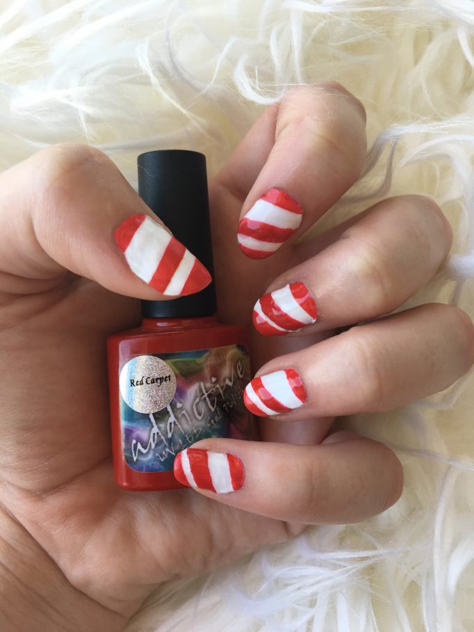 Candy Cane Christmas Nails 3