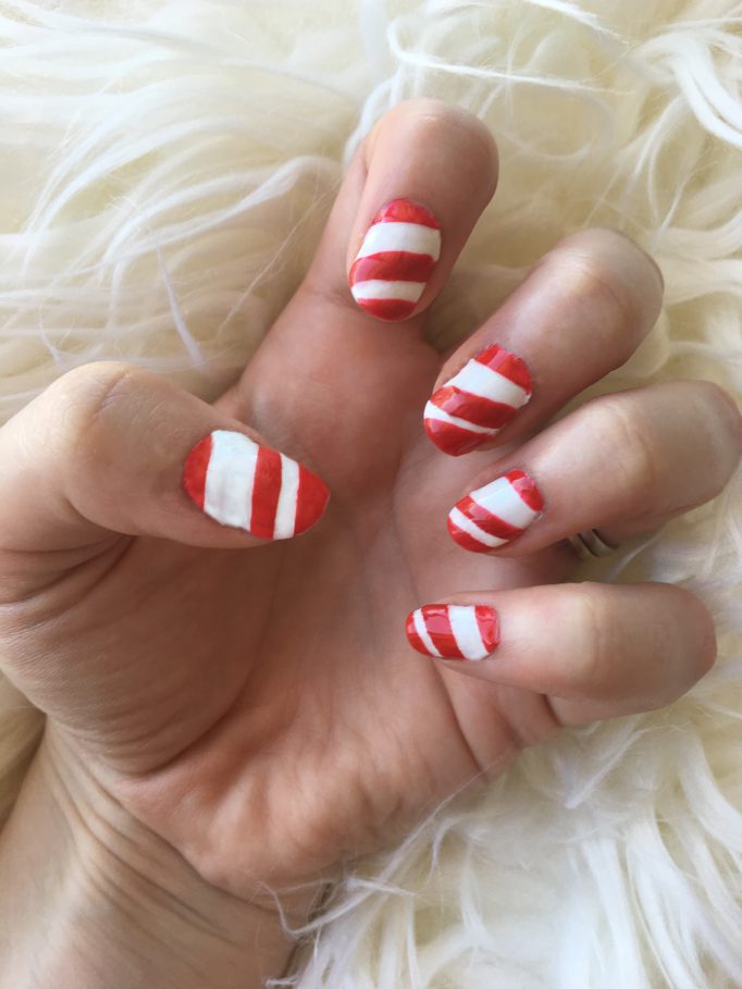 Candy Cane Christmas Nails 5