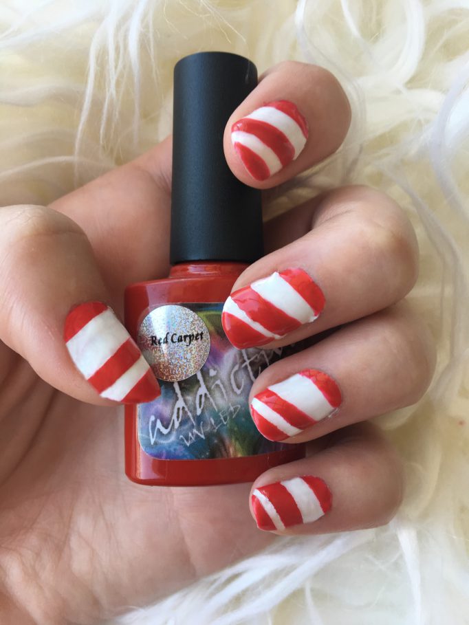 Candy Cane Christmas Nails 6