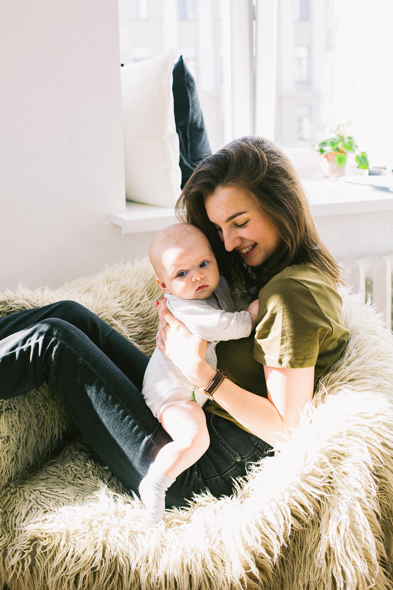 Postpartum Wardrobe Essentials - Style Within Grace