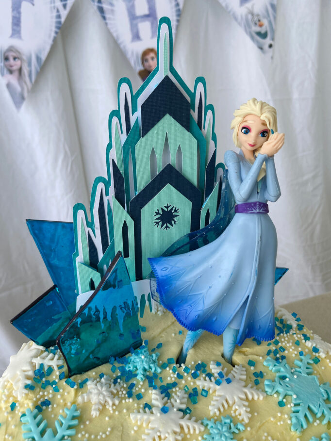 Frozen Birthday Cake Elsa, Ice Shards and Castle Topper