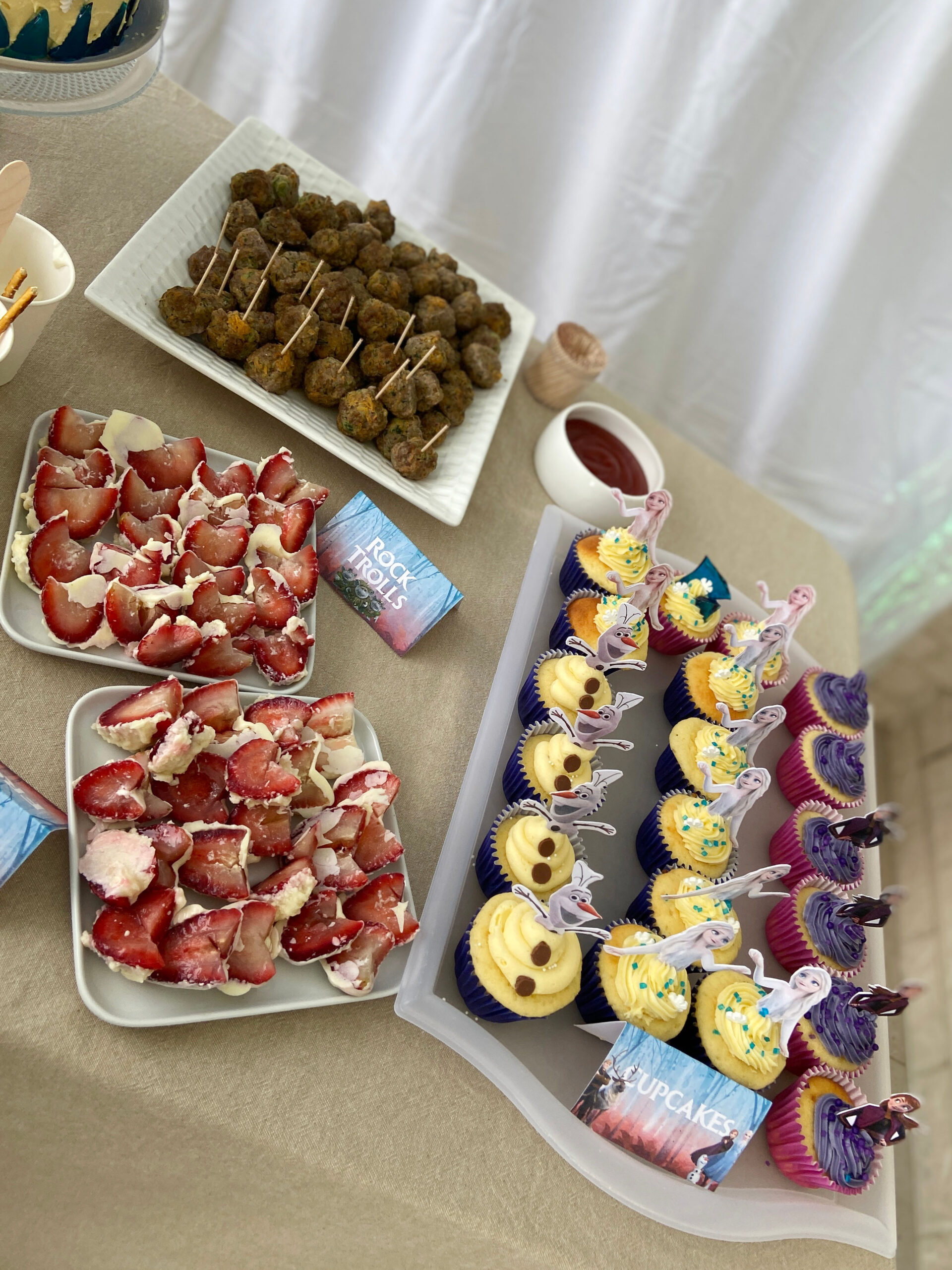Frozen Themed Birthday Party Food Spread 02